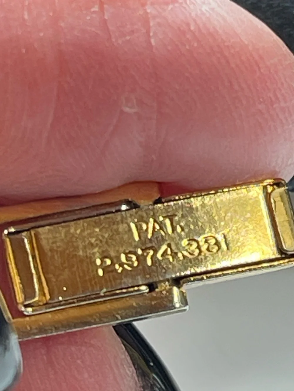 Vintage Wells Fargo Stagecoach Black Enamel Gold Tone Cuff Links